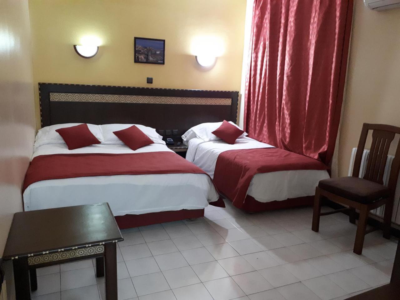 Lixus Hotel 3*